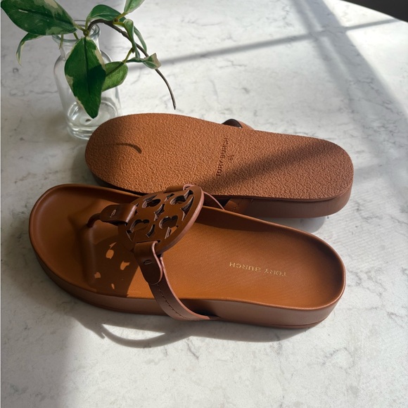 Tory Burch Thong Sandal 6.5 Brand NEW - Picture 3 of 10